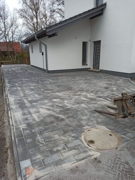 Hecken- und Baumschnitt